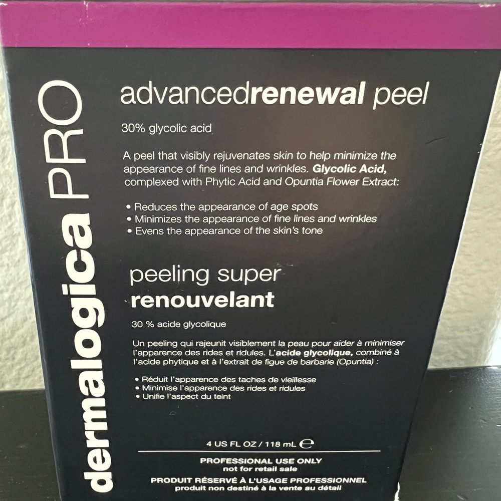 Dermalogica PRO Advanced Renewal Peel - Black and White